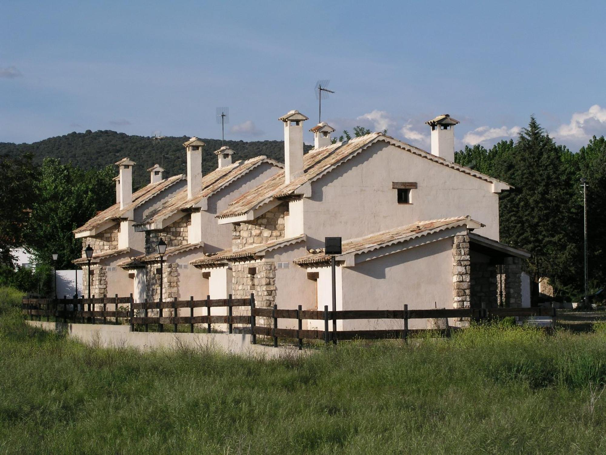 Casa Rural Nelia Villalba de la Sierra Bagian luar foto